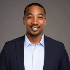 Leon Williamson's Instagram, Twitter & Facebook