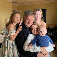 How Many Kids Do Hilaria And Alec Baldwin Have Popsugar Family