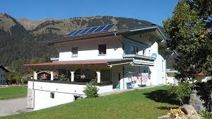 Our house ist situated in an altitude of 1100m outside of bad gastein. Haus Talblick Ferienwohnungen Willkommen