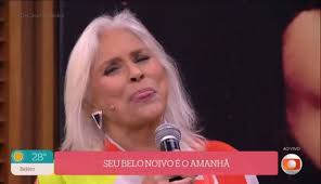 Há pessoas que vão deixar de existir. São essas as que me fazem brilhar os  olhos de encanto. A Maria da conceição tem 89 anos, não sabe ler nem  escrever. Tinha 70