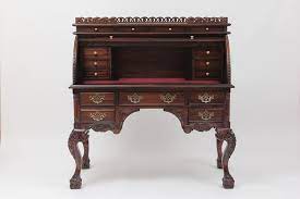 Chippendale furniture is the name given to furniture designed by a master cabinet maker called thomas chippendale. How To Identify Chippendale Furniture Laurel Crown Furniture