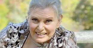 Cheryl Rooney's Instagram, Twitter & Facebook