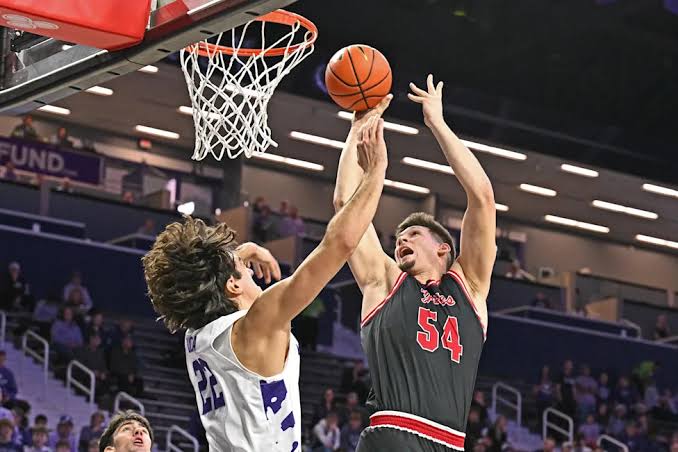 How big is the Cameron Fens decision for UNC Basketball? - Yahoo Sports