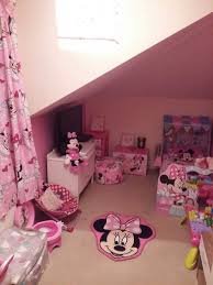 30 Minnie Mouse Bedroom Decor En 2020 Interieur Maison Design Deco Minnie Deco Chambre Enfant