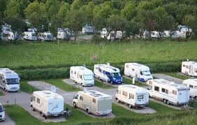 Die oben dargestellte formübersicht der verschiedenen matratzen für wohnwagen bietet ihnen einen überblick über die gängigen matratzenformen, generell sind wir aber in der lage jegliche maße. Neue Matratzen Fur Unser Wohnmobil Fluchtfahrzeug Von Hier Nach Nirgendwo