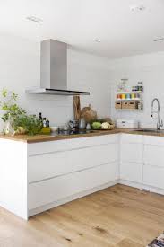 80 Gorgeous Luxury White Kitchen Design And Decor Ideas Luxuskuchen Kuchen Mobel Wohnung Kuche