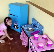 Cutii din carton ondulat pot fi de diferita constructie cu marimi individuale. Como Hacer Una Cocina Para Ninos Reciclando Cajas Construccion Y Manualidades Hazlo Tu Mismo