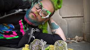 Baker Andrew Fuller returns to 'Is It Cake?' for an all-star season