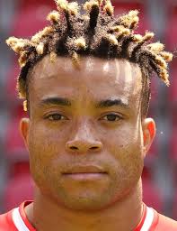 How to choose the best men's long hairstyle for every day. Pierre Kunde Malong News Transfermarkt