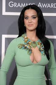 Chi è Katy Perry e quali sono delle sue foto voluttuose? - Quora