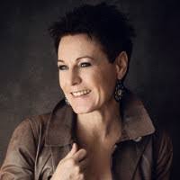 Christine Pineau's Instagram, Twitter & Facebook