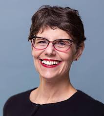 Denise Simard's Instagram, Twitter & Facebook