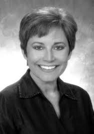 Liz McCraw named Dean of Enrollment Management; Camille Phelps is new Dean  of Students