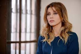 Mujde Ar Son Haliyle Hayranlarini Korkuttu
