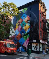 King Of Street Art Eduardo Kobra Brilliantly Captures The King Of Pop In This Sweet Michael Jackson Mural Mural New York Street Art Street Art