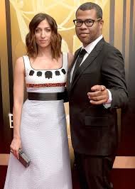 Peele cut right to the chase by simply tagging peretti on twitter and adding a diamond ring emoji. Chelsea Peretti