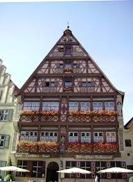 We kindly invite you to discover and to enjoy the „deutsches haus with all ist manifold facets. Deutsches Haus Dinkelsbuhl Wikipedia