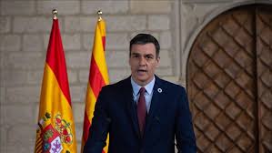 In peluca, there are 2 characters named gail and pedro. Spanish Premier Urges World To Rethink Economic Model