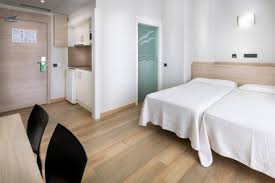 A Hotel Com Aparthotel Marinada Aparthotel Salou Spanien Preis Bewertungen Reservierung Kontakt
