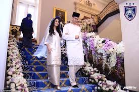* yam tunku tun aminah binti sultan ibrahim ismail appointed as non independent and non executive chairman. Malaysian Princess Marries Dutchman In Lavish Ceremony Singapore News Tribe