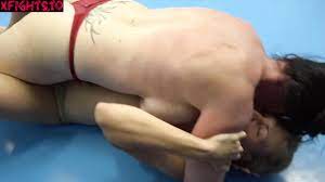 Fighting Dolls - Andy vs Petra - XFights