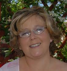 The Death has occured of Amanda Sloane, Church Lane, Moate & formerly of  Woodville & Mitchell's Tce. Athlone Amanda passed away peacefully at ICU,  Tullamore Regional Hospital after an extended period of