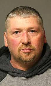 Teen shot at Hillsville flea market