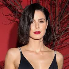 Bei meinem letzten konzert in berlin habe ich gemeinsam mit @smart_deutschland eine gewinnerin mit… Lena Meyer Landrut Zeigt Nie Gesehenes Foto Mit Emotionaler Bedeutung Gala De