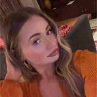 Lisa Stallman's Instagram, Twitter & Facebook