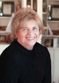 It is with great pleasure that I announce Denni Sue Erickson as the  secretary of my campaign. Denni Sue has been involved with the Clear Lake  Yacht Club since she was a