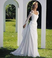 Celtic Wedding Dresses And Wedding Gowns Wedding Dresses Guide Celtic Wedding Dress Renaissance Wedding Dresses Medieval Wedding Dress