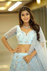 Beauty Galore HD : Yamini Bhaskar Latest Navel Photos At Narthanasala  Pre-release Event August 2018