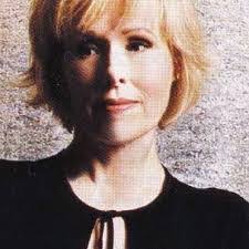 Lori Paquin's Instagram, Twitter & Facebook