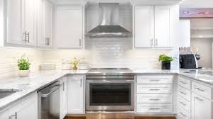 Who is the designer of white kitchen cabinets? Cool Kitchen Design Ideas 2019 India Pictures