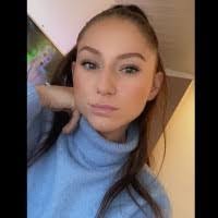 Wendy Opperman's Instagram, Twitter & Facebook