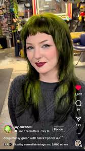 Amber Waugh (amberjanewaugh) — профиль