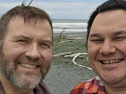 Julie Crabb's Instagram, Twitter & Facebook