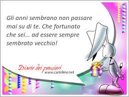 Una persona per te importante compie gli anni, ma non sai nel fare gli auguri a un collega, sii divertente o professionale. 21 Frasi Di Compleanno Divertenti E Scherzose Diario Dei Pensieri