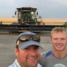 Tim Spratling's Instagram, Twitter & Facebook