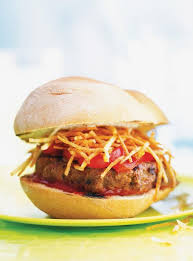 Burgers De Boeuf Et De Frites Fritas Ricardo Recipe Bbq Salads Ricardo Recipe Recipes
