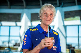 Pia sundhage foi eleita a técnica do ano em 2012, quando dirigia a seleção dos estados unidos. O Ambiente Do Futebol Seria Melhor Se Houvesse Mais Mulheres Diz Pia Sundhage Gzh