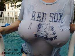 wet-tshirt-pokies | Braless Blog