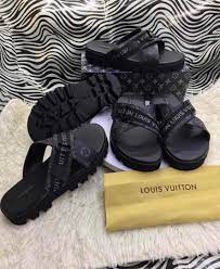 Chaussures Homme Claquette Louis Vuitton neufs et occasions au Bénin -  CoinAfrique Bénin