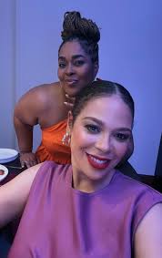 From grocery blooms to floral elegance”