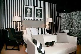 A Study In Black White One Designer S Home Bedroom Wallpaper Black And White Stripe Wallpaper Bedroom White Interior