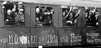 The european commission already issues bonds to finance loans to eu and third countries. L Allemagne En 1914 Vers L Union Sacree Clio Texte