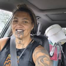 Patu Onewa, design: Te Korokoro o Te Parata