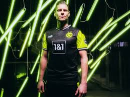 Check spelling or type a new query. Puma Puma And Bvb Launch Special Edition Retro Jersey In Tribute To The Clubs Most Celebrated Era