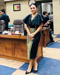 Maybe you would like to learn more about one of these? Jauh Di Mata Dekat Di Hati Krisdayanti Tampil Serasi Kenakan Busana Mirip Dengan Suami Saat Rapat Anggota Dpr