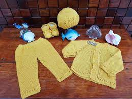 Traje Para Bebe Recien Nacido Tejido En Hilaza Color Amarillo Trajes Para Bebes Bebes Recien Nacidos Recien Nacido